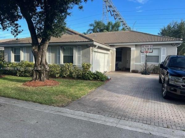 Banyan Oakridge, 3474 SW 53rd Ct, Hollywood, Florida 33312, image 1