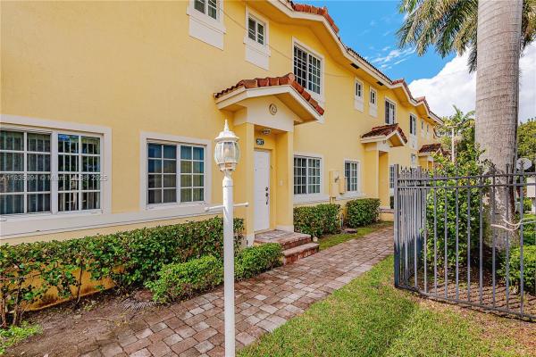 201 NE 4th Ct #1-7, Hallandale Beach, Florida 33009, image 1