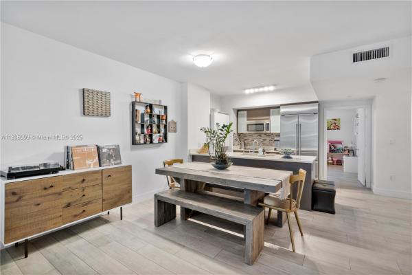 500 Brickell West, 55 SE 6th St #2007, Miami, Florida 33131, image 1