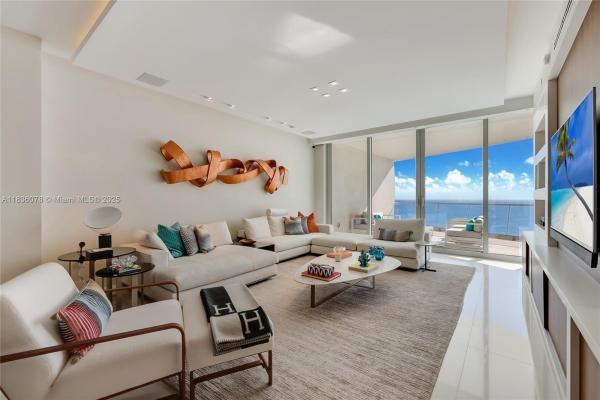 Jade Signature, 16901 Collins Ave #2702, Sunny Isles Beach, Florida 33160, image 2