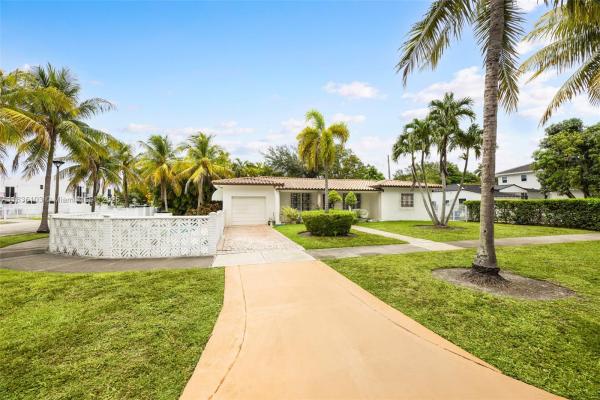 Brickell Estates, 811 SW 25th Rd, Miami, Florida 33129, image 2