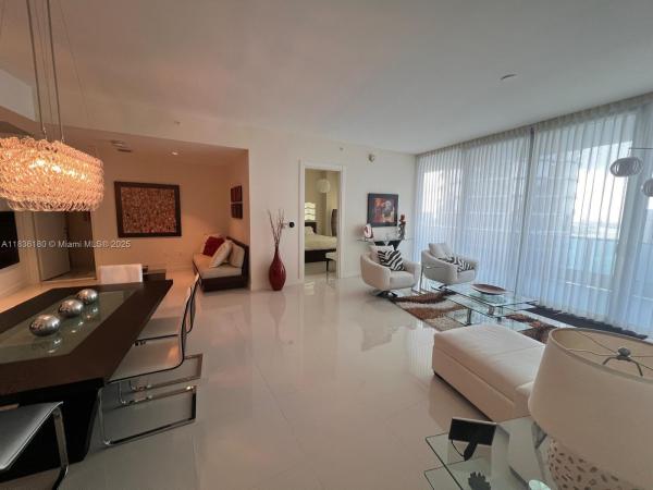 Epic Hotel & Residences, 200 Biscayne Boulevard Way #4603, Miami, Florida 33131, image 2