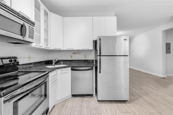 Zen, 1622 Bay Rd #202, Miami Beach, Florida 33139, image 1