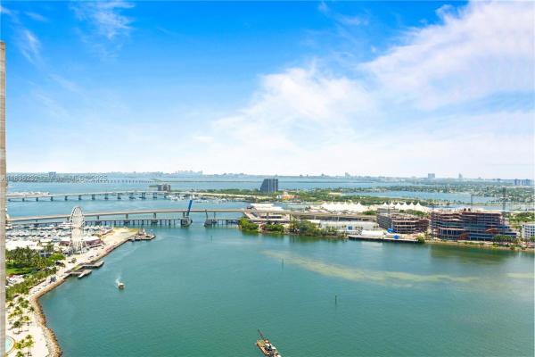 One Miami East, 335 S Biscayne Blvd 3410, Miami, Florida 33131, image 1