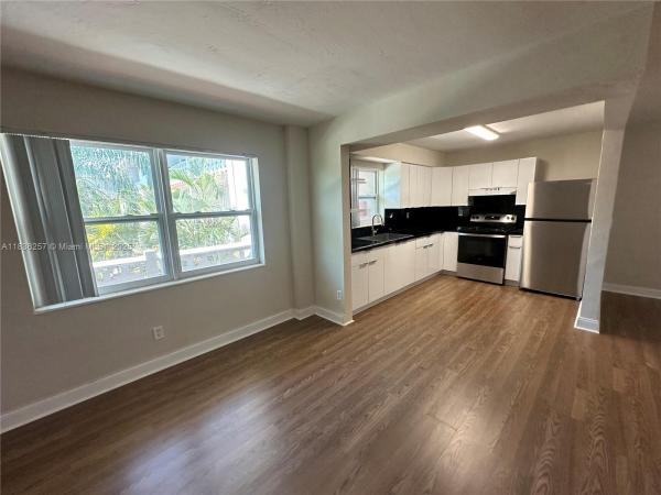 941 NE 170th St #220, North Miami Beach, Florida 33162, image 1