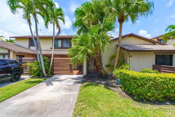 7026 SW 106th Pl #7026, Unincorporated Dade County, Florida 33173, image 1