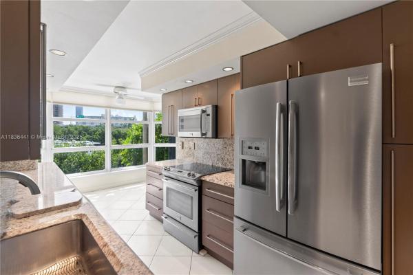 Mystic Pointe Tower 400, 3500 Mystic Pointe Dr 306, Aventura, Florida 33180, image 1