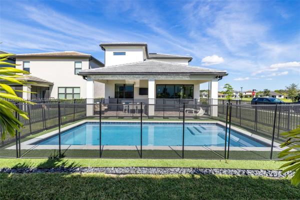 Oak Tree, 2414 Primrose Pl, Oakland Park, Florida 33309, image 1