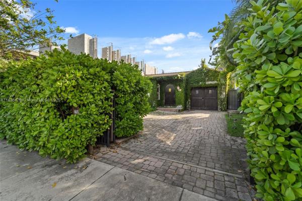 Belle Meade, 7701 NE 8th Ave, Miami, Florida 33138, image 1
