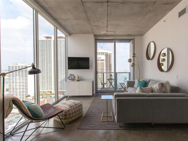 Centro, 151 SE 1st St #2802, Miami, Florida 33131, image 1