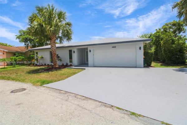 The Woodlands, 4808 Mango Dr, Tamarac, Florida 33319, image 1