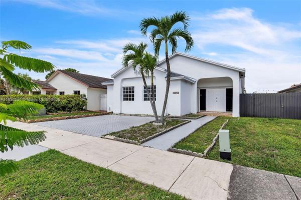 Kendale Lakes No HOA, 5370 SW 144th Ave, Kendale Lakes, Florida 33175, image 3