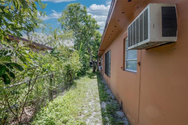 13785 NW 5th Ave, Miami, Florida 33168, image 1
