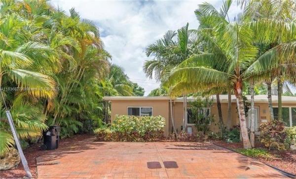 Lake Ridge, 1215 NE 16th Ave #1, Fort Lauderdale, Florida 33304, image 1