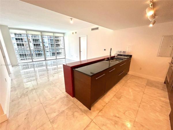 Miami, Florida 33131, image 1