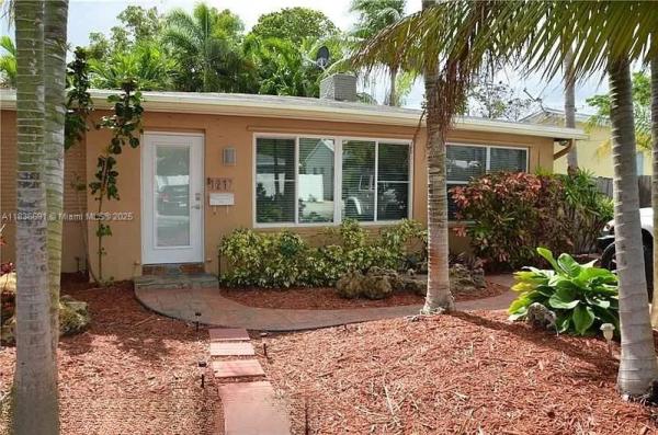 Lake Ridge, 1215-1217 NE 16th Ave #2, Fort Lauderdale, Florida 33304, image 1