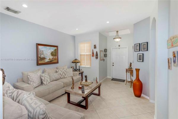 Kendall Breeze South, 12548 SW 126th Ave, Three Lakes, Florida 33186, image 2