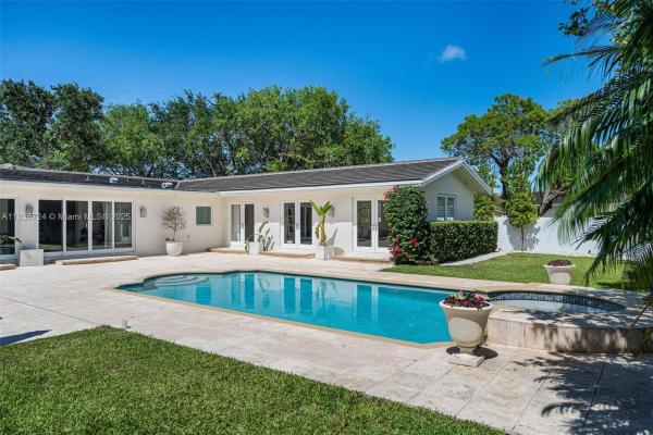 Hallmark Heights Estates, 7160 SW 124th St, Pinecrest, Florida 33156, image 2