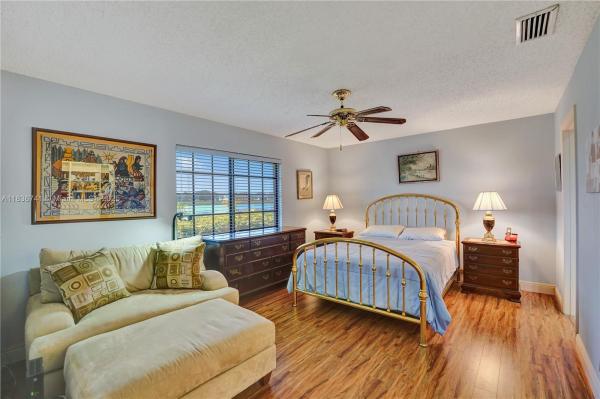 Waterford Isle At Woodmont, 8406 NW 78th Ct, Tamarac, Florida 33321, image 2