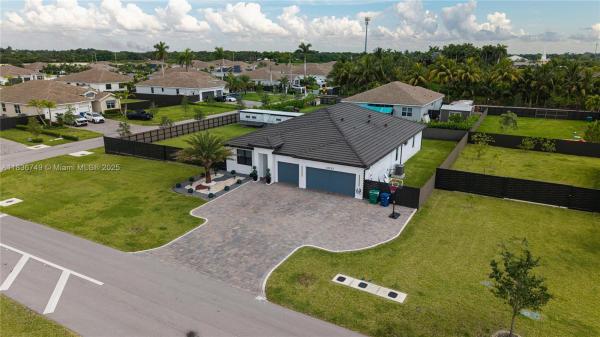 The Grove, 17777 SW 295th St, Redland, Florida 33030, image 2
