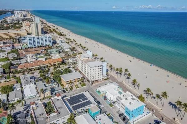 Mainsail, 300 Oregon St #201, Hollywood, Florida 33019, image 1