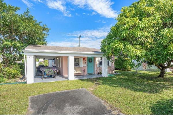 1679 NE 175th St, Miami, Florida 33162, image 1