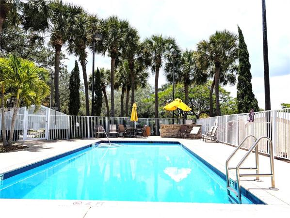 Somerset At Jacaranda, 193 SW 96th Ter, Plantation, Florida 33324, image 1