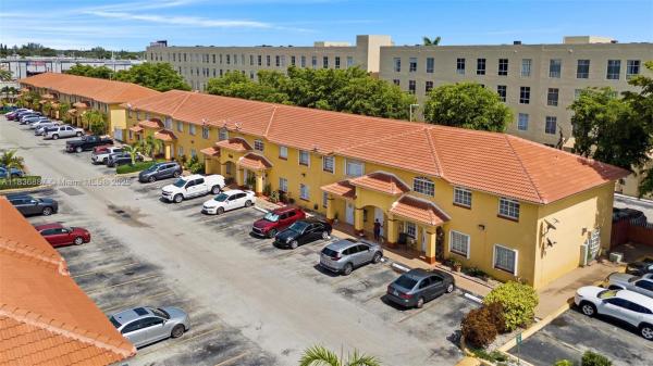 Poinciana Royale Villas, 7506 W 20 Ave 206, Hialeah, Florida 33016, image 1