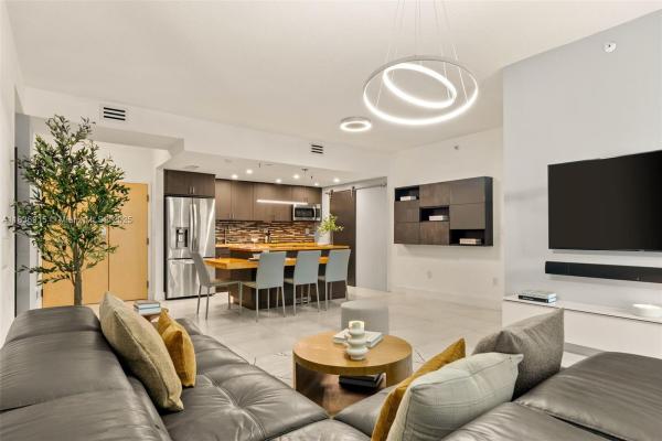 Doral House, 9755 NW 52nd St #206, Doral, Florida 33178, image 1