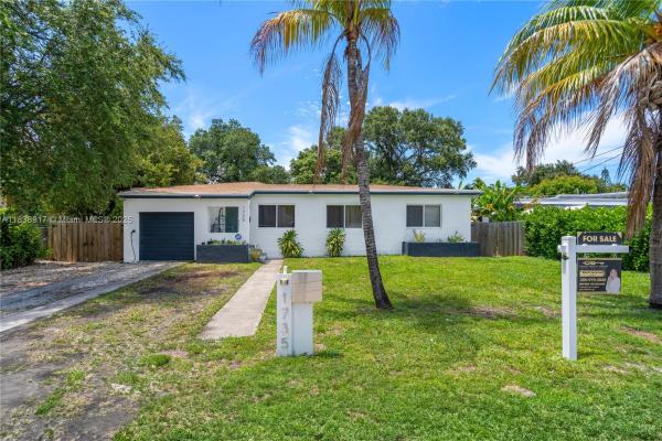 1735 NE 147th St, Miami, Florida 33181, image 1