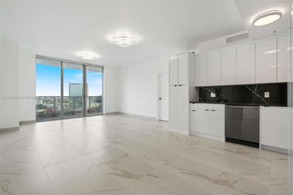The Ivy At Riverfront, 90 SW 3rd St #2506, Miami, Florida 33130, image 2