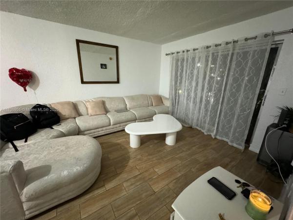 Villa Navarra, 444 SW 4th St #402, Miami, Florida 33130, image 1