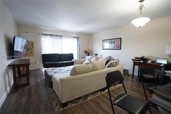 Bayview Point, 3770 NE 171st St #302, North Miami Beach, Florida 33160, image 3