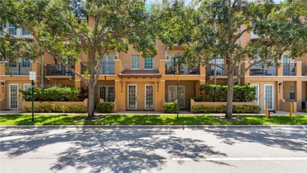 Cobblestone, 814 SW 147th Ave #3606, Pembroke Pines, Florida 33027, image 1