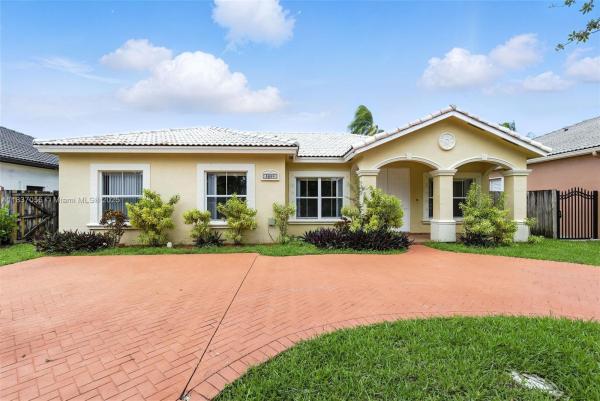Sevilla Estates, 8899 NW 169th Ter, Miami Lakes, Florida 33018, image 3