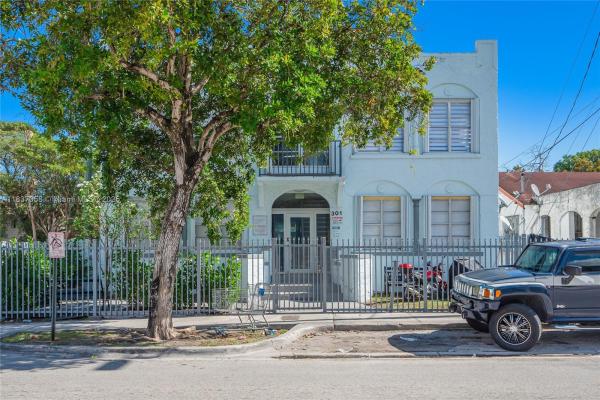 301 SW 10th Ave #3, Miami, Florida 33130, image 1