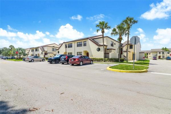 11298 Taft St #11298, Pembroke Pines, Florida 33026, image 1