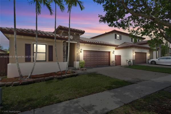 2732 NE 2nd Dr, Homestead, Florida 33033, image 1