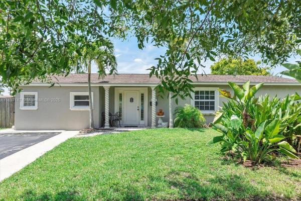 65 NE 209th Ter, Miami, Florida 33179, image 1