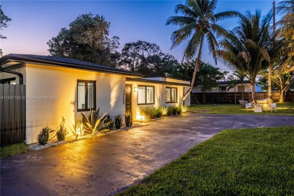 Arch Creek Estates, 14500 NE 18th Ave, Golden Glades, Florida 33181, image 2
