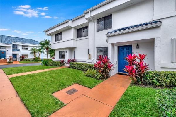 21300 San Simeon Way #K2, Unincorporated Dade County, Florida 33179, image 1