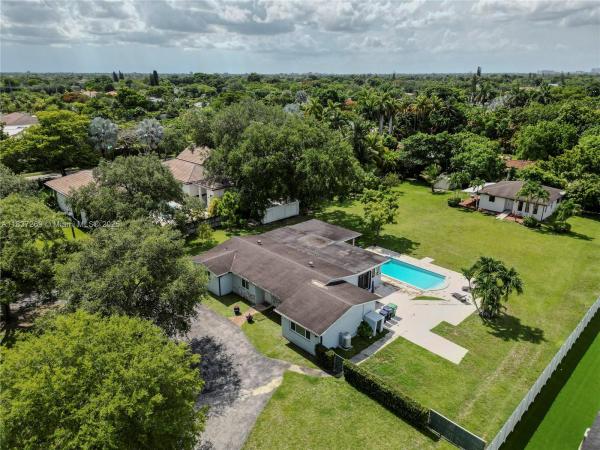 Miller Drive Estates, 10111 SW 66th St, Sunset, Florida 33173, image 2