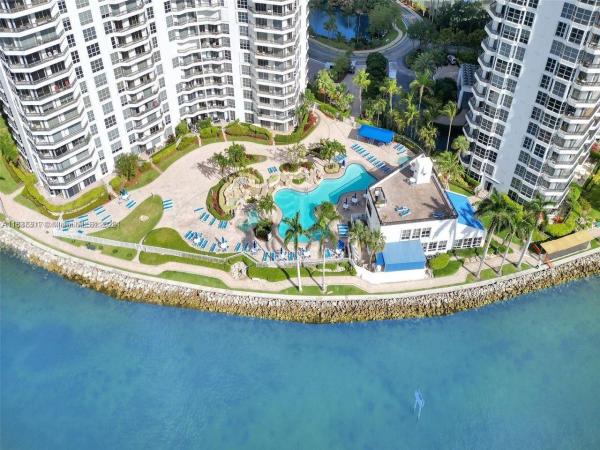 Mystic Pointe Tower 200, 19101 NE 36th Ct #3107, Aventura, Florida 33180, image 3