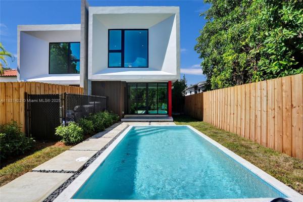 3645 SW 1st Ave, Miami, Florida 33145, image 1