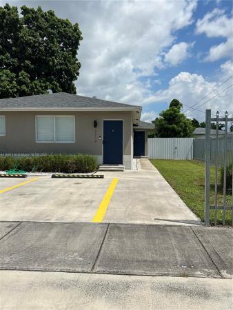 2119 NW 43rd St #2219, Unincorporated Dade County, Florida 33142, image 1