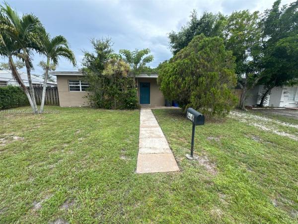 Fleetwood Manor, 6416 N Grant St, Hollywood, Florida 33024, image 1