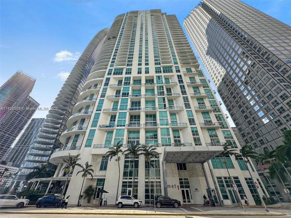 Met 1, 300 S Biscayne Blvd #T-1802, Miami, Florida 33131, image 1
