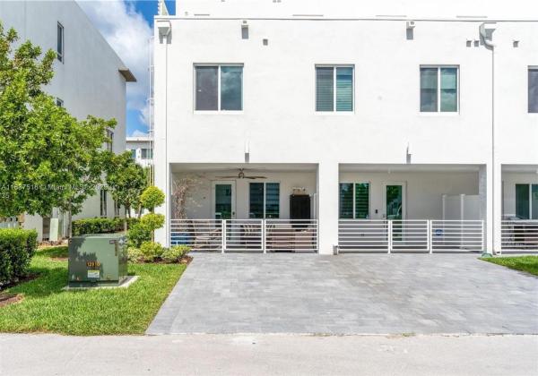 Landmark At Doral, 6421 NW 102 Path 104, Doral, Florida 33178, image 1