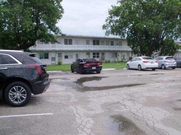 Romont South, 165 NE 203rd Ter #31, Miami Gardens, Florida 33179, image 3