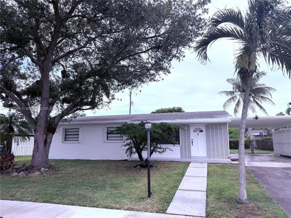 Benson Manor, 10380 SW 200th St, Cutler Bay, Florida 33157, image 1